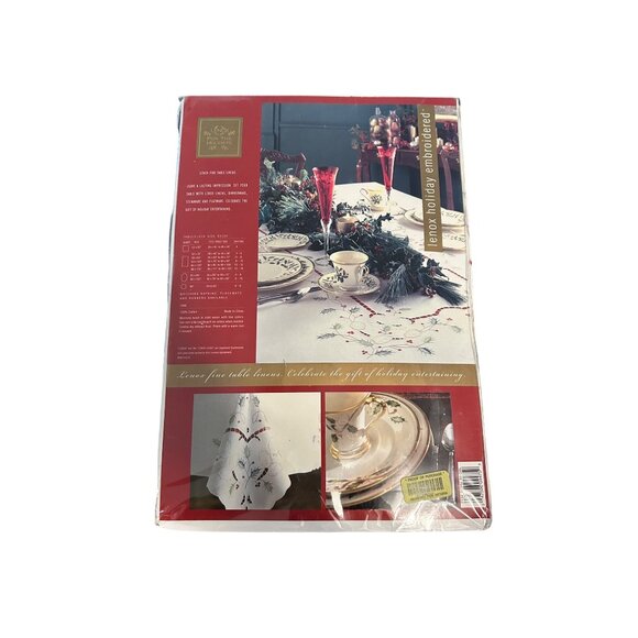 Lenox For The Holidays Embroidered Tablecloth Oblong 60"x84" and 7 Napkins - Picture 5 of 6